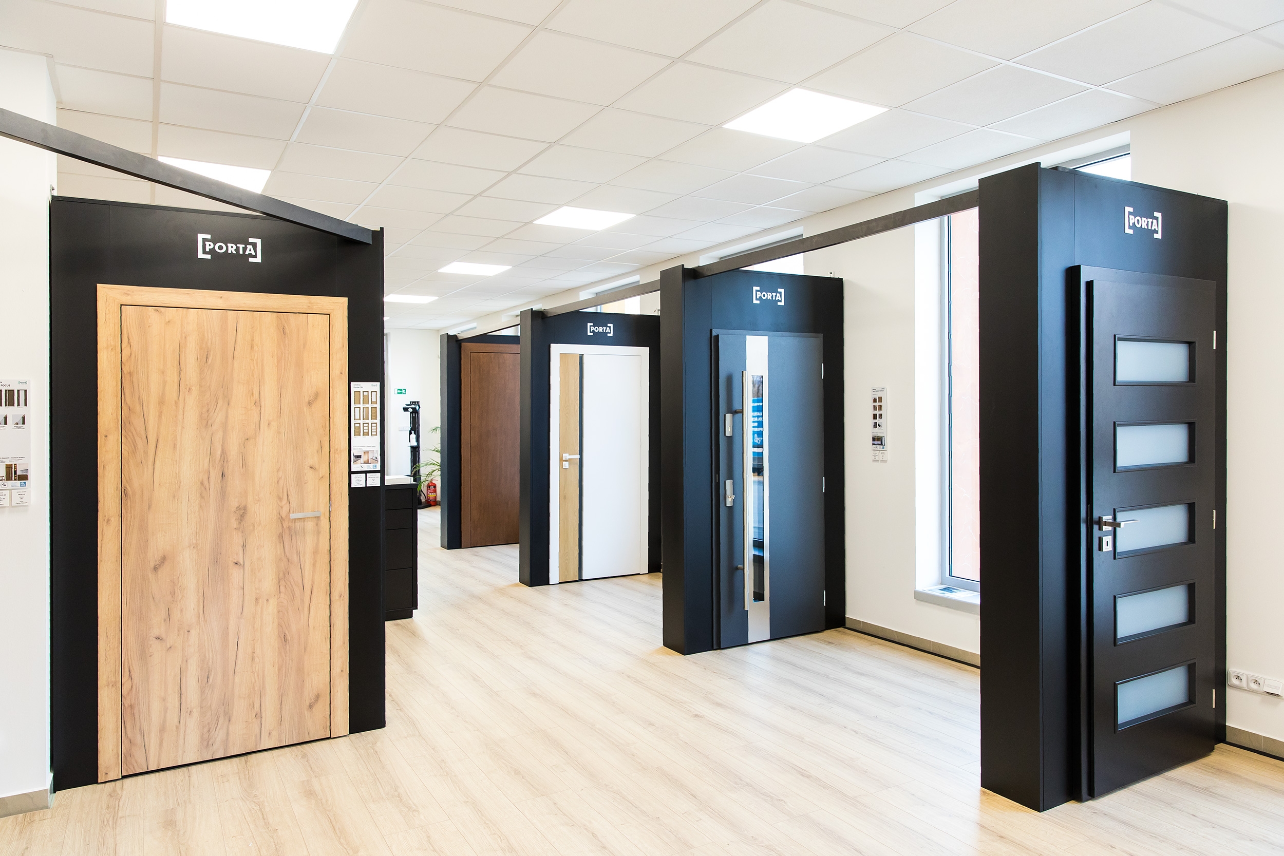 NOVÝ SHOWROOM OSLOBODITEĽOV 34