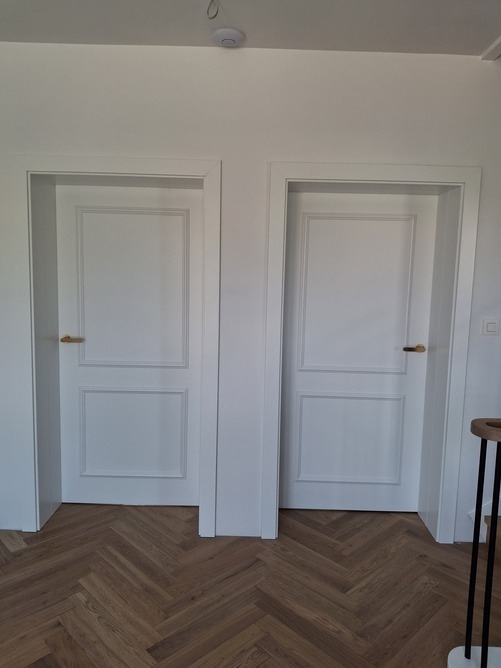 4 ŽIVLY VIETOR - BIELA