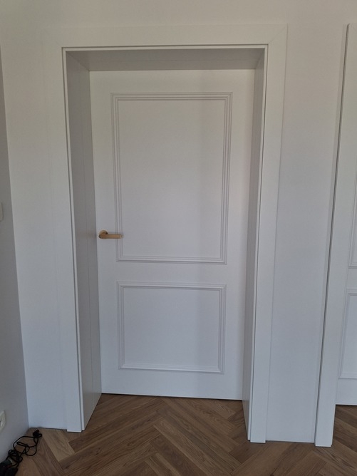 4 ŽIVLY VIETOR - BIELA